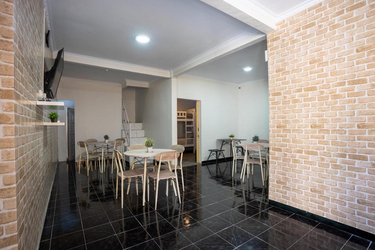 Ndalem Kampoeng Budget Stay Yogyakarta Exterior photo